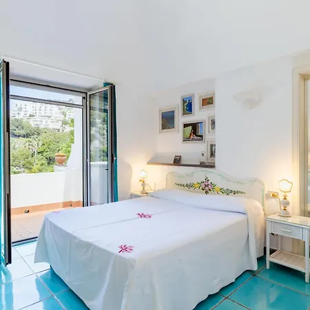 Pensionat La Perla Marina Capri