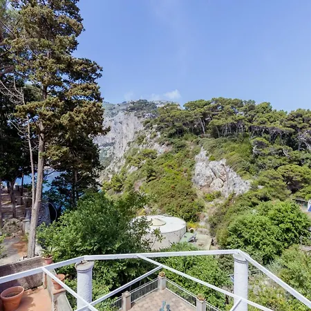 Pensionat La Perla Marina 3*