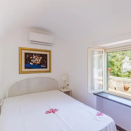 Πανσιόν La Perla Marina