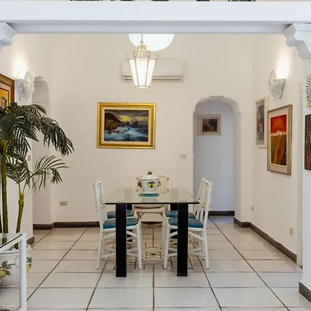 La Perla Marina 3* קאפרי