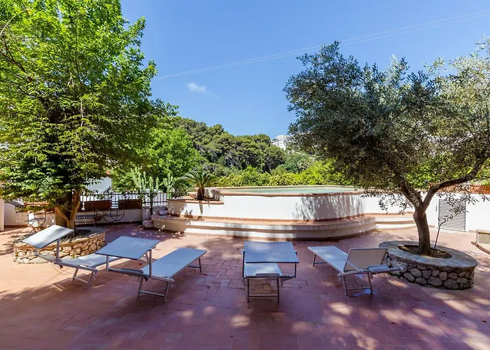 게스트하우스 La Perla Marina 3*